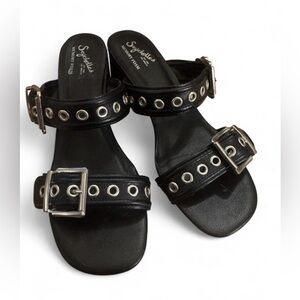 Seychelles Black Studded Buckle Sandals – Size 8.5